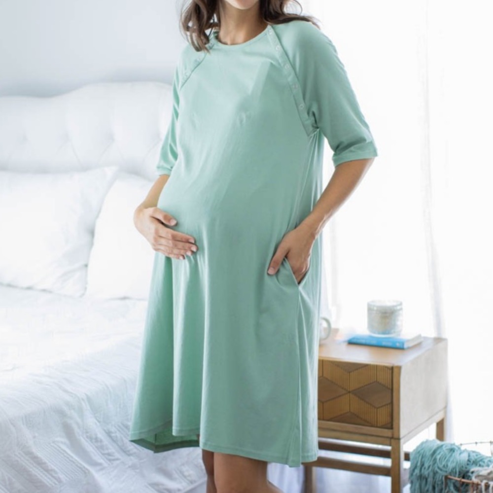 Baby Be Mine Labor and Delivery Gown - size 0-10